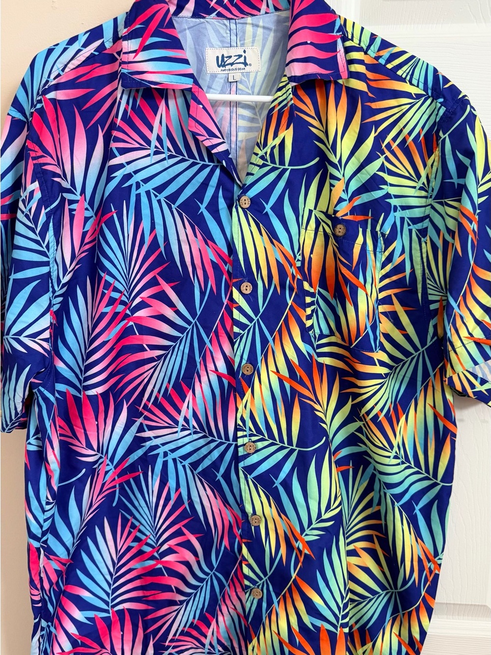 Uzzi Multicolored 100% Polyester Tropical Themed Men’s L Short Sleeve Button Up